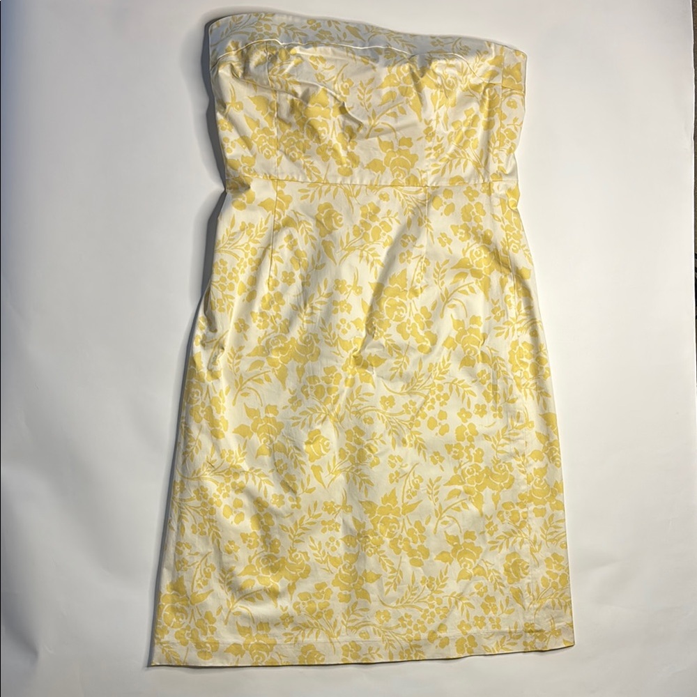Yellow Sheath Strapless Dress for Cocktail with Sleeveless Design